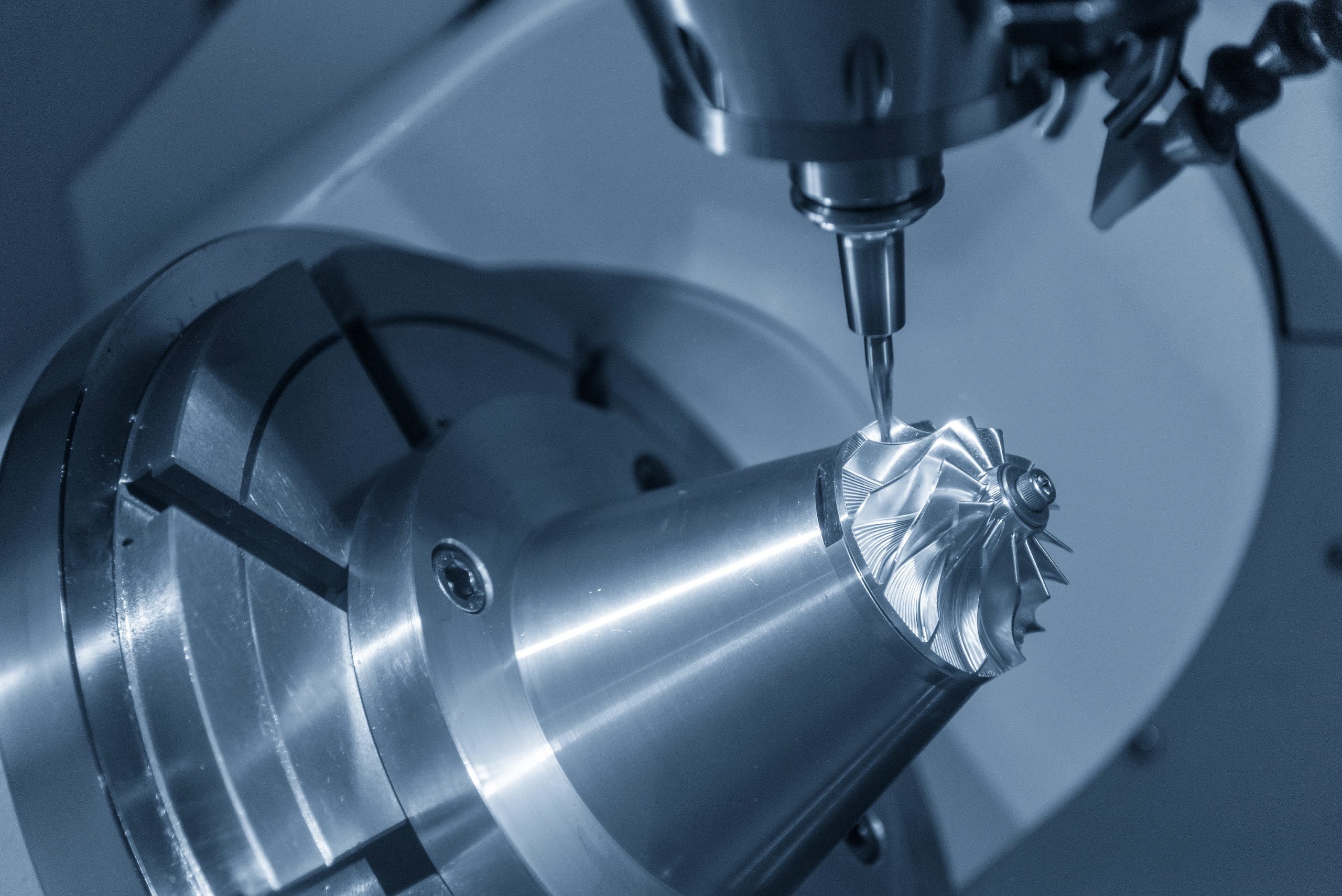 how 5 axis cnc machining simplify complex geometries