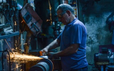 Benefits of Working with a Local Metal Fabrication Shop